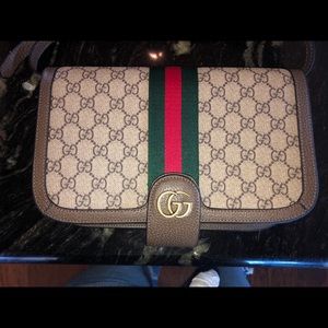 gucci 548304